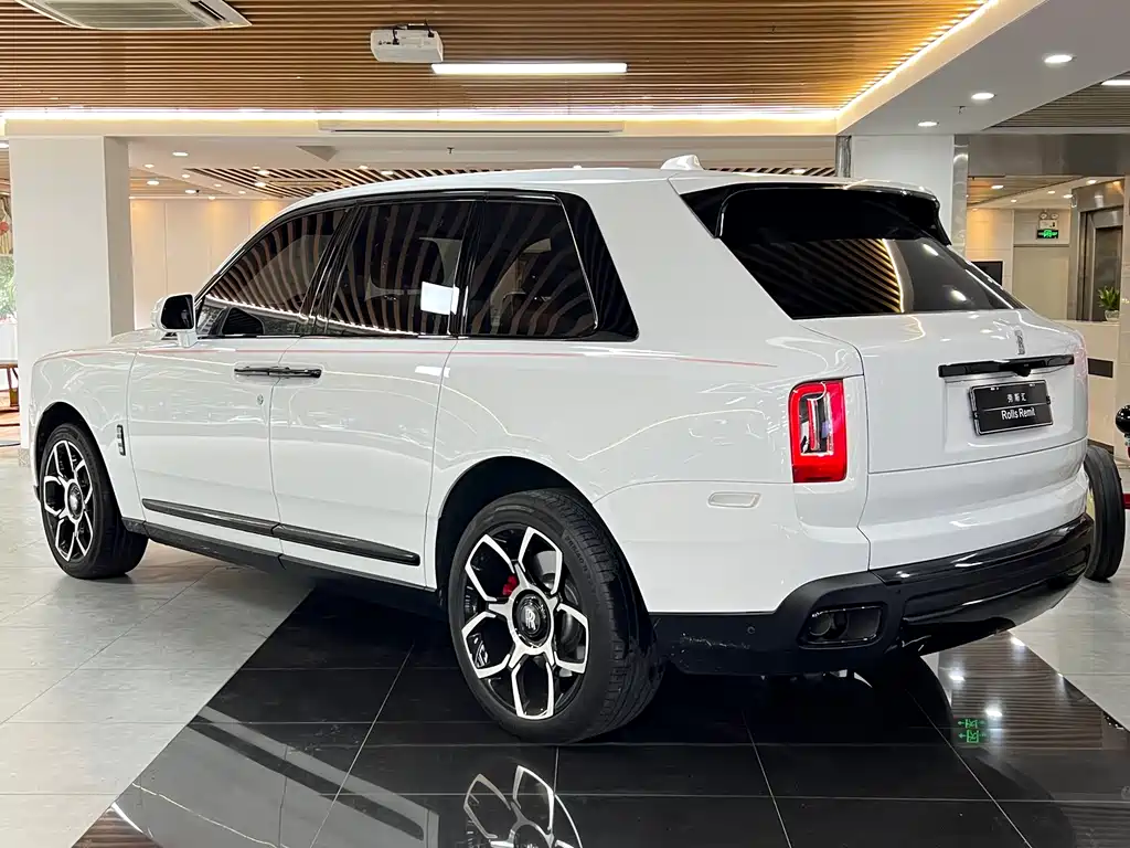 ROLLS-ROYCE CULLINAN