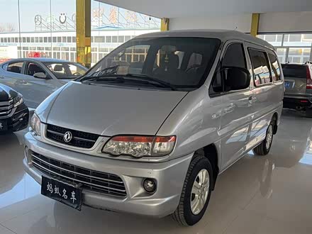 菱智 2014款 V3 1.5L 7座舒适型