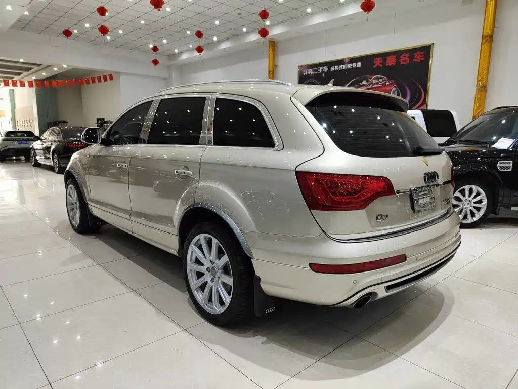 Audi Q7 2012 3.0 TFSI (200kW