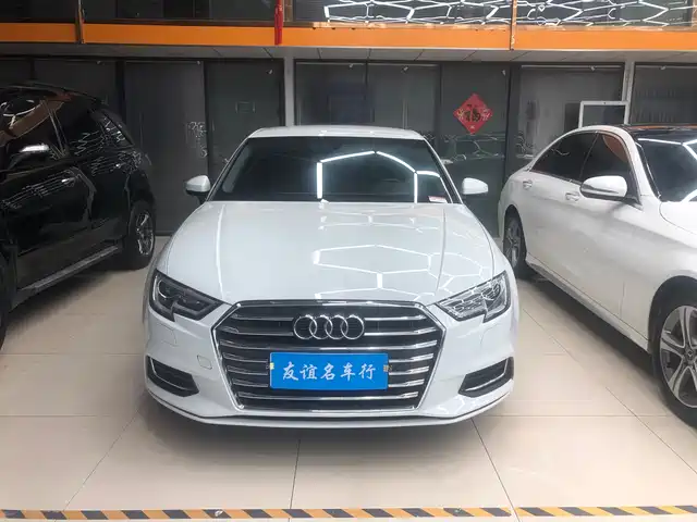 AUDI  A3 2019