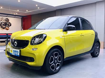 smart forfour 2018款 0.9T 66千瓦先锋版