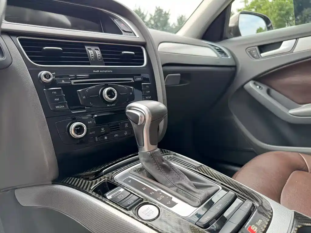 Audi A4L 2016 35 TFSI AT