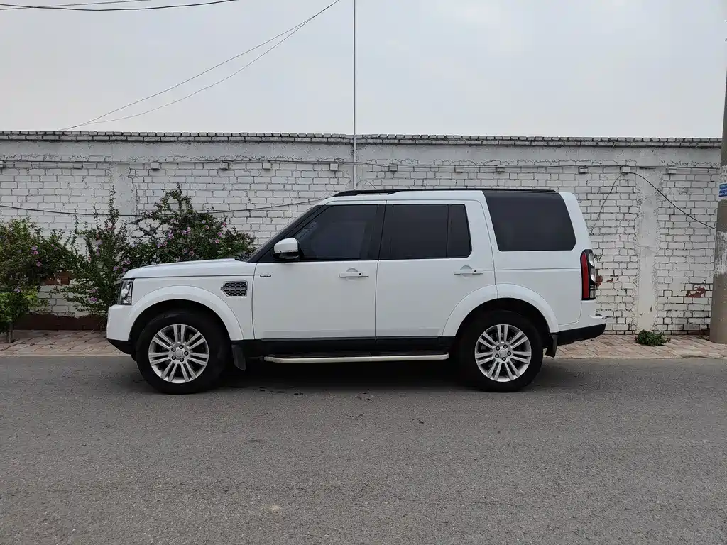 Land Rover Discovery 2016 3.0 SC V6 HSE