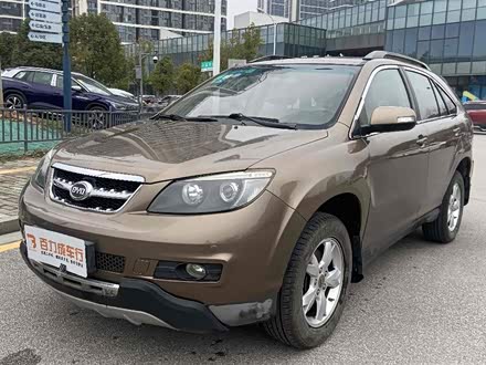 比亚迪S6 2012款 2.0L 手动尊贵型