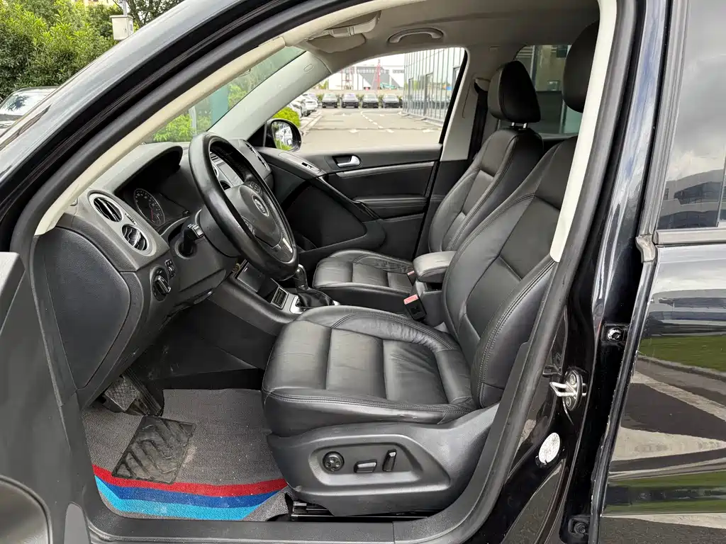 Volkswagen Tiguan 2013 1.8TSI AT Luxury
