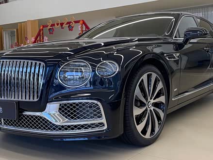 飞驰 2022款 4.0T V8 标准版