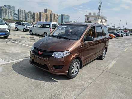五菱宏光 2018款 1.2L 经典款S基本型