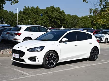 福克斯 2021款 两厢 EcoBoost 180 自动ST Line