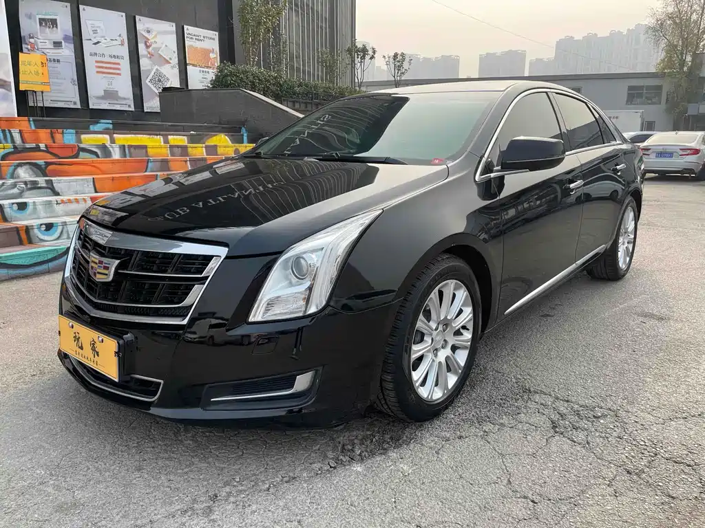CADILLAC XTS