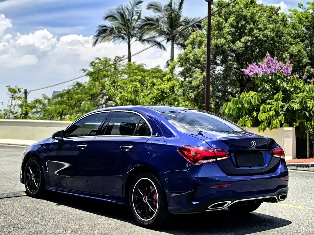 MERCEDES-BENZ A CLASS