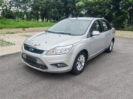 福克斯 2012款 三厢经典 1.8L 手动基本型
