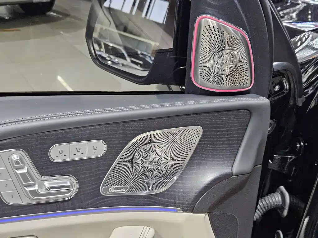 MERCEDES-BENZ GLS AMG