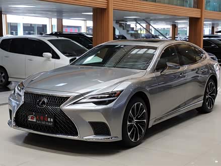 雷克萨斯LS 2021款 500h 行政版