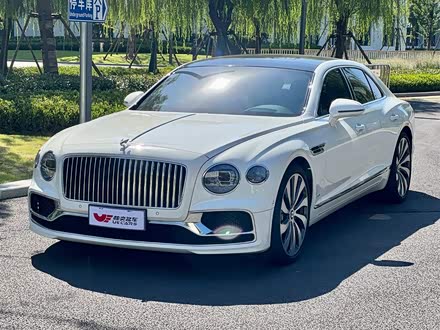 飞驰 2022款 4.0T V8 标准版