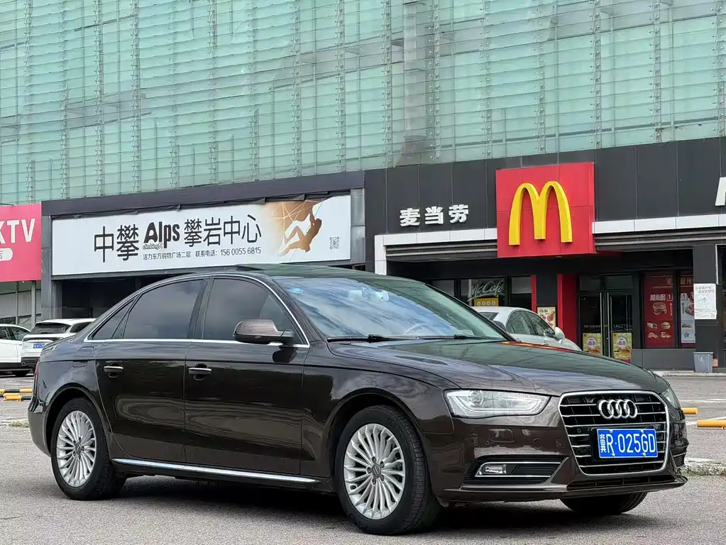 Audi A4L 2016 35 TFSI AT