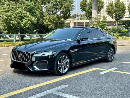 捷豹XFL 2021款 XFL 2.0T P200 两驱精英豪华版