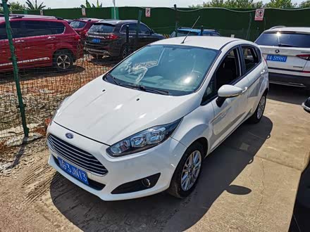 嘉年华 2013款 两厢 1.5L 自动时尚型