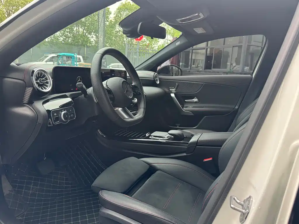 MERCEDES-BENZ A CLASS