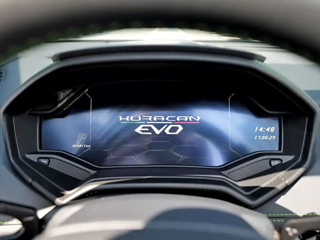 LAMBORGHINI HURACÁN