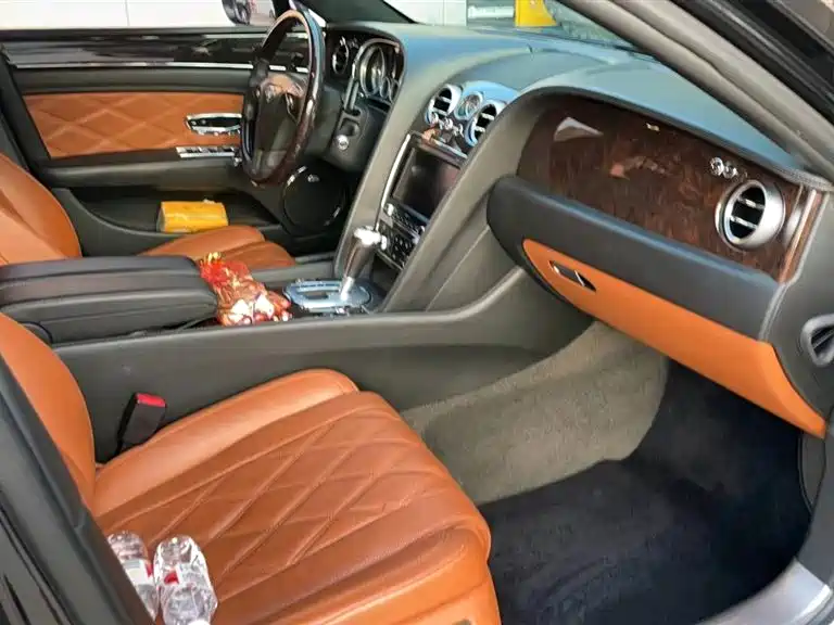 Bentley Flying Spur 2014 4.0T V8 Standard