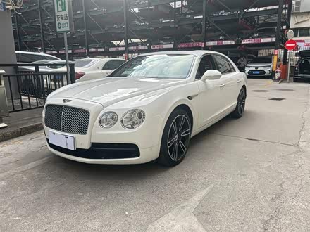 飞驰 2017款 4.0T V8 标准版