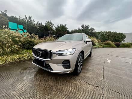 沃尔沃XC60 2023款 B5 四驱智雅豪华版
