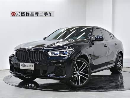 宝马X6 2022款 改款二 xDrive40i 尊享型 M运动套装