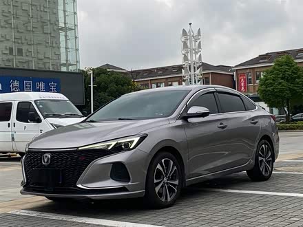 逸动 2020款 PLUS 蓝鲸NE 1.4T GDI DCT旗舰型