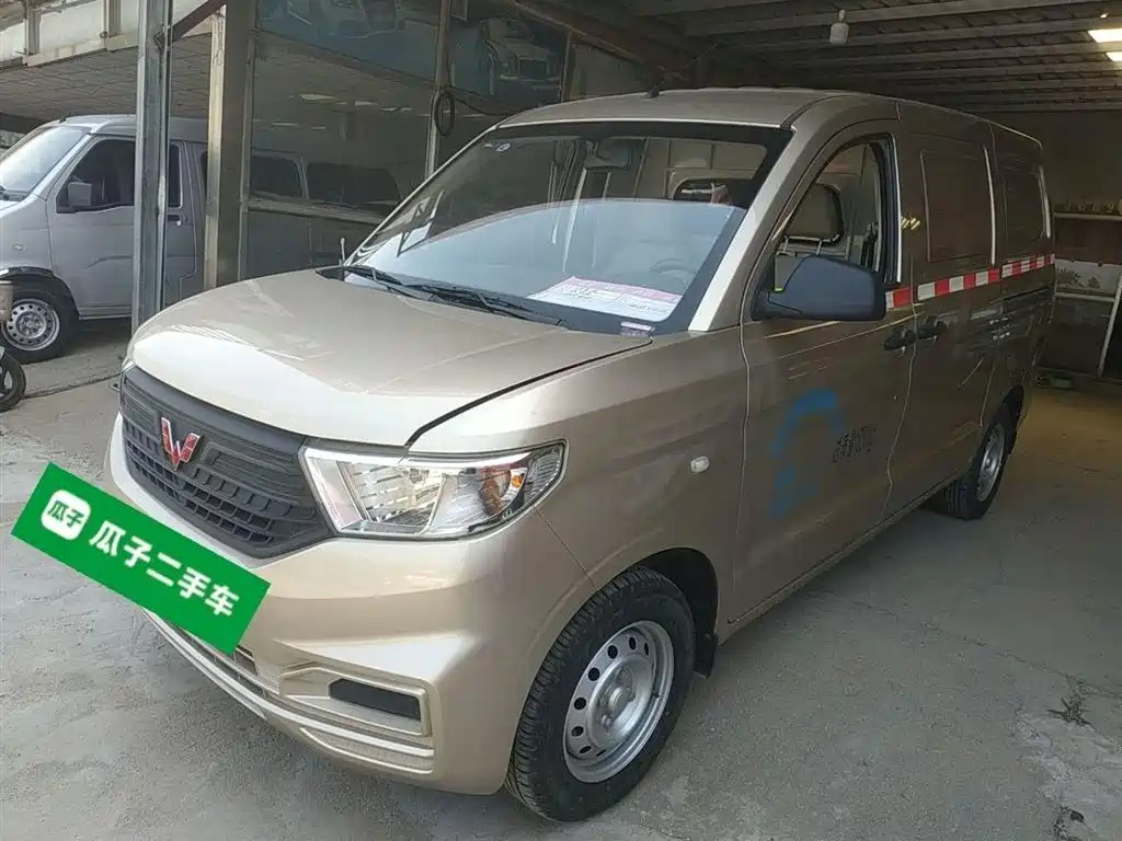 WULING AUTOMOBILE WULING HONGGUANG V