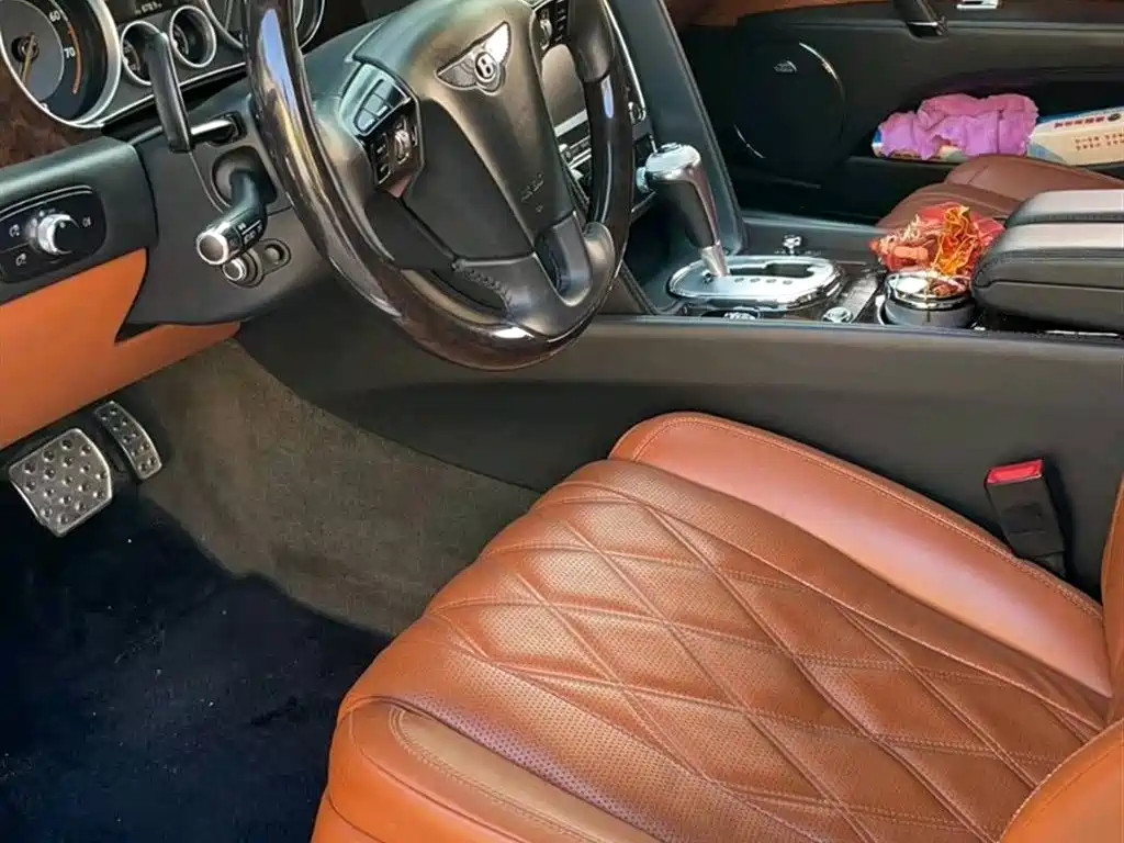 Bentley Flying Spur 2014 4.0T V8 Standard