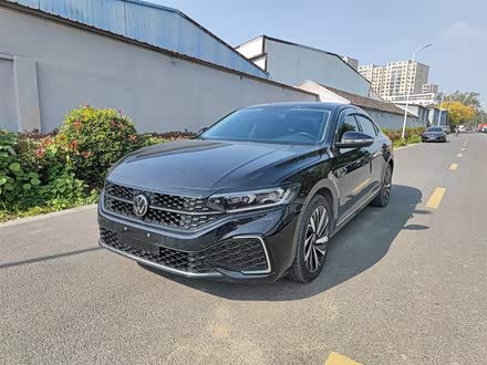 帕萨特 2022款 330TSI 星空精英版