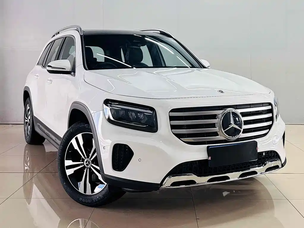MERCEDES-BENZ GLB