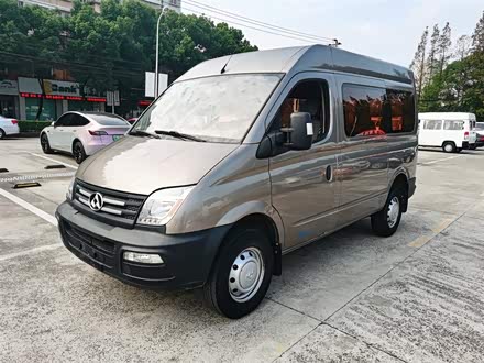 上汽大通MAXUS V80 2016款 2.5T 手动傲运通国IV短轴中顶6座