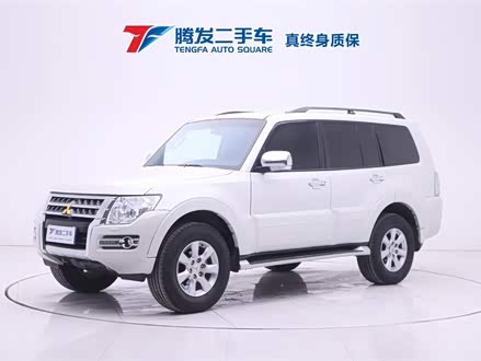 帕杰罗进口 2020款 3.0L 自动豪华越野版