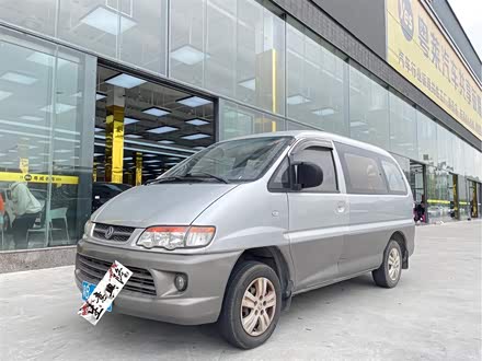 菱智 2013款 V3 1.5L 7座标准型II