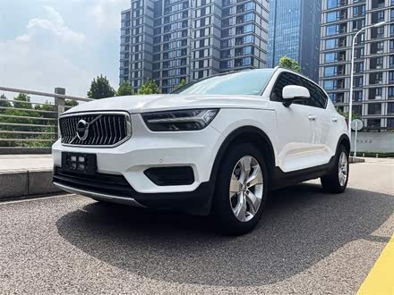 沃尔沃XC40 2020款 T3 智行时尚版