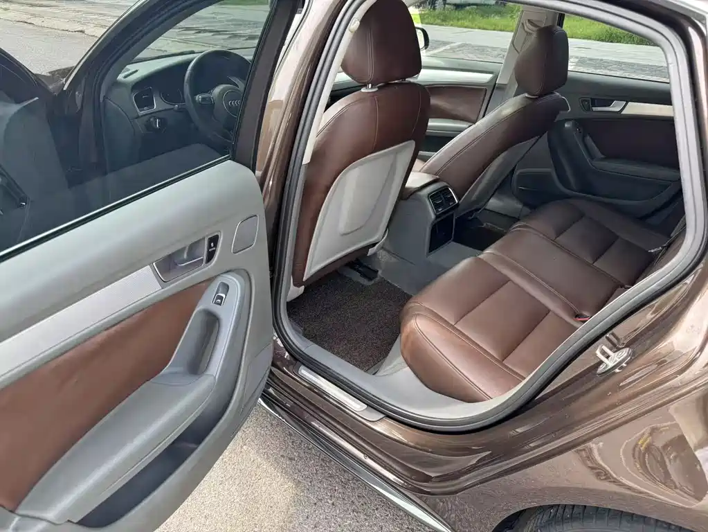 Audi A4L 2016 35 TFSI AT