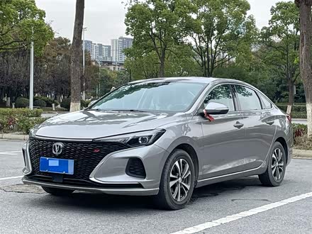 逸动 2021款 PLUS 蓝鲸NE 1.4T GDI DCT旗舰型