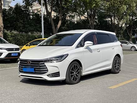 宋MAX 2017款 1.5T 自动智联豪华型 7座
