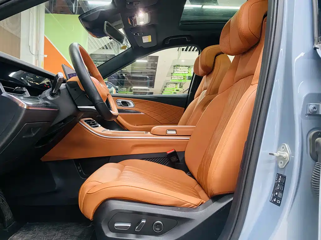 NEZHA AUTOMOBILE NEZHA L