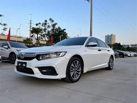 英仕派 2019款 260TURBO 精致版 国VI