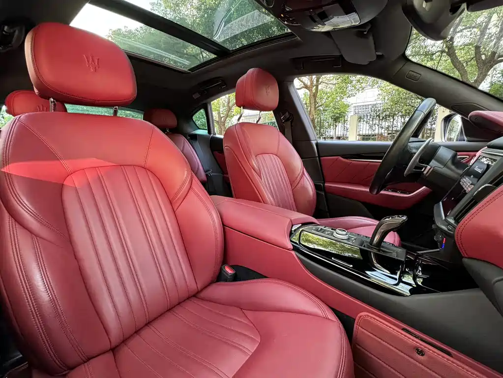 Maserati Levante — фотографии объявления, Фото 17