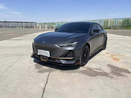 长安UNI-V 2022款 1.5T 运动版