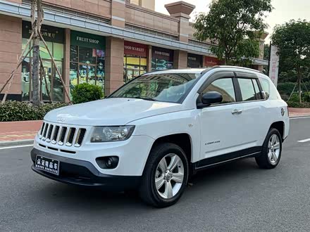 指南者进口 2014款 改款 2.0L 两驱进取版