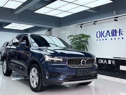 沃尔沃XC40 2021款 T4 四驱智行时尚版