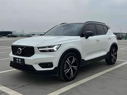 沃尔沃XC40 2021款 T4 四驱智远运动版