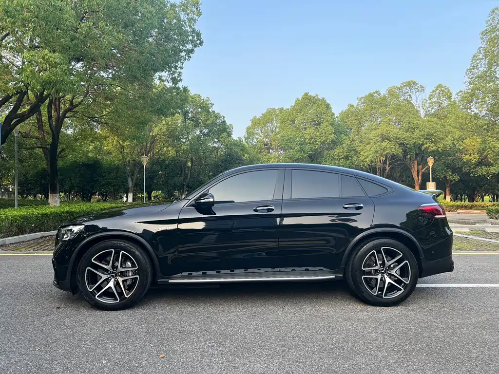 MERCEDES-BENZ GLC COUPE AMG