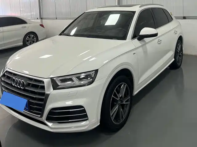 AUDI Q5L 2019