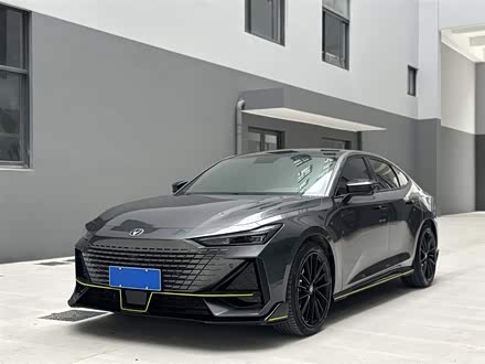 长安UNI-V 2023款 1.5T 运动版