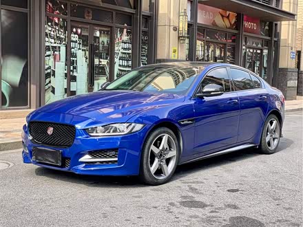 捷豹XE 2018款 2.0T 250PS 两驱R-Sport运动版